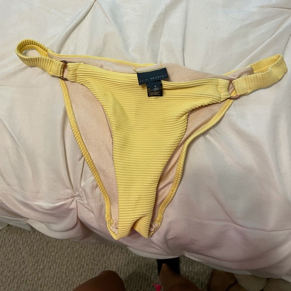 PacSun L.A. Hearts Yellow Bikini - Picture 5 of 5